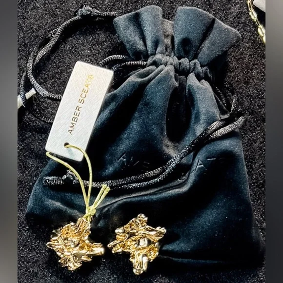 Amber Sceats Reese earrings - Picture 2 of 11